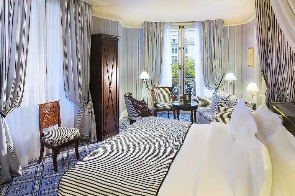 Le Dokhan's Arc De Triomphe, A Tribute Portfolio 5*