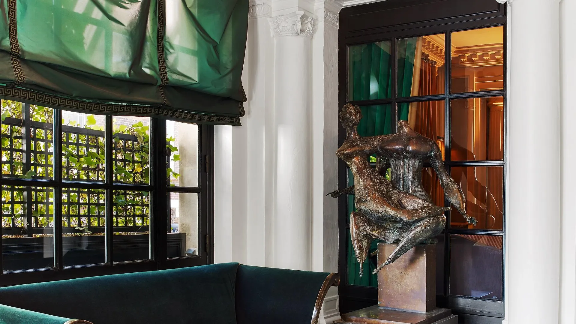 Le Dokhan's Arc De Triomphe, A Tribute Portfolio 5* Paris