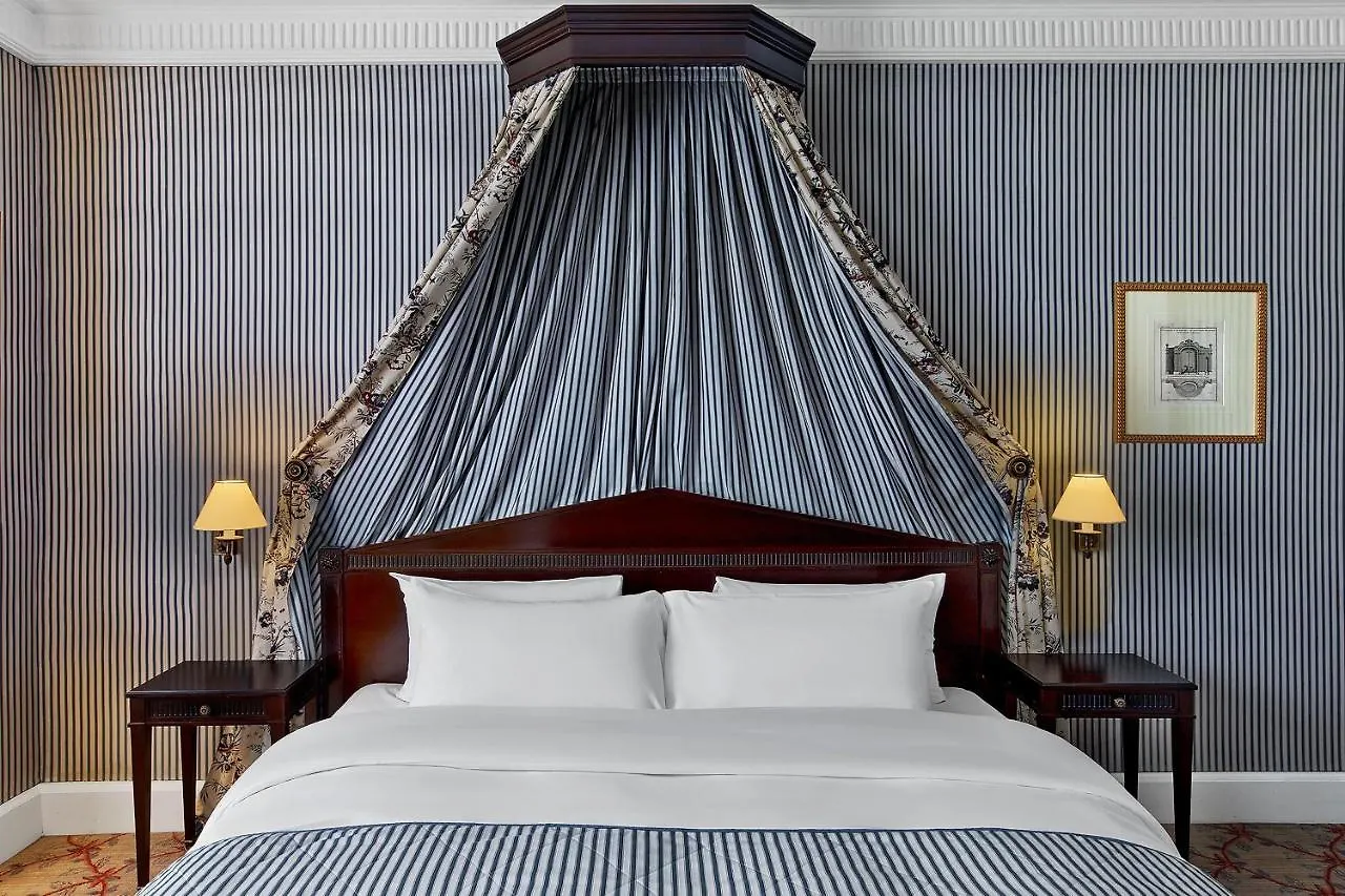 Le Dokhan's Arc De Triomphe, A Tribute Portfolio Hotel Paris