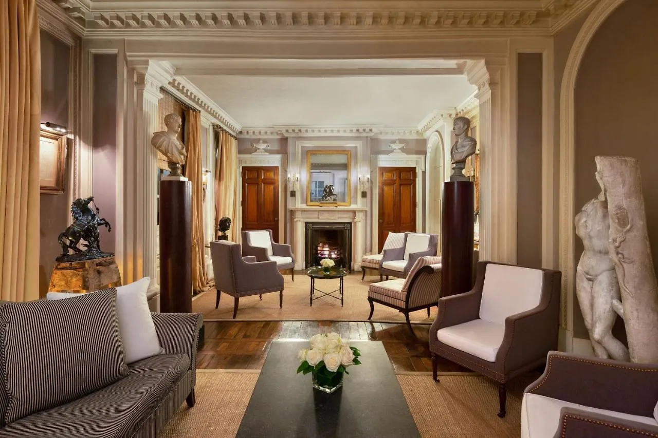 Hotel Le Dokhan's Arc De Triomphe, A Tribute Portfolio