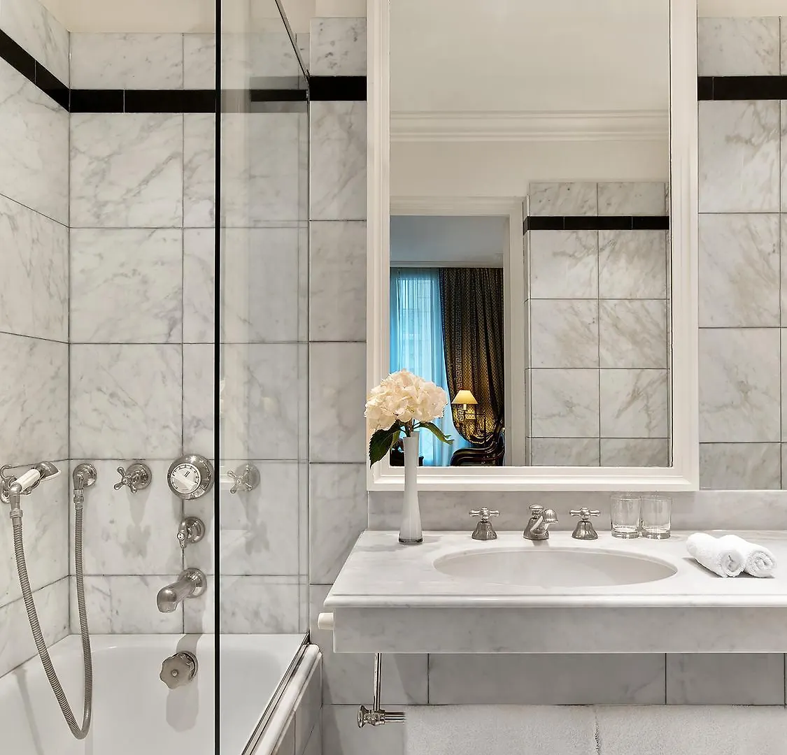 Le Dokhan's Arc De Triomphe, A Tribute Portfolio Hotel