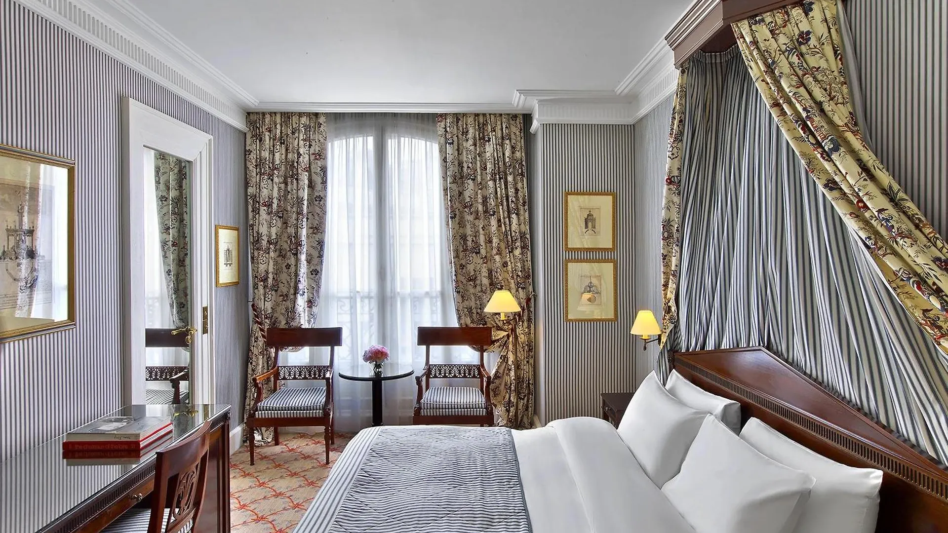 Le Dokhan's Arc De Triomphe, A Tribute Portfolio Hotel