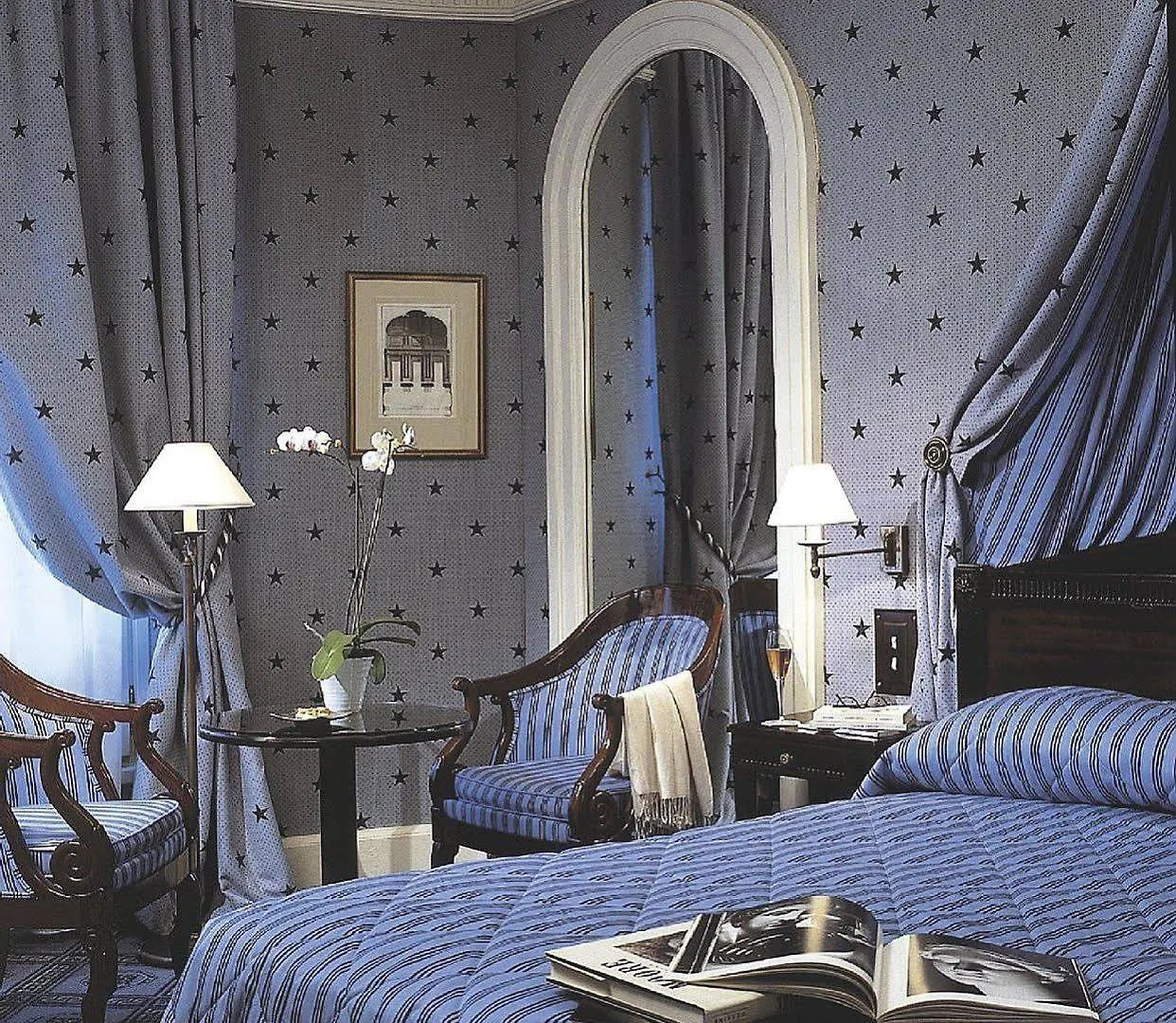 Le Dokhan's Arc De Triomphe, A Tribute Portfolio Hotel Paris