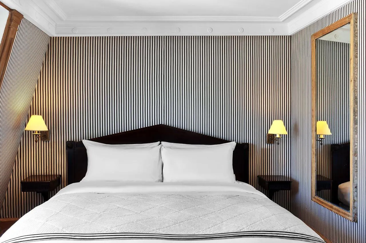 Le Dokhan's Arc De Triomphe, A Tribute Portfolio 5* Parijs