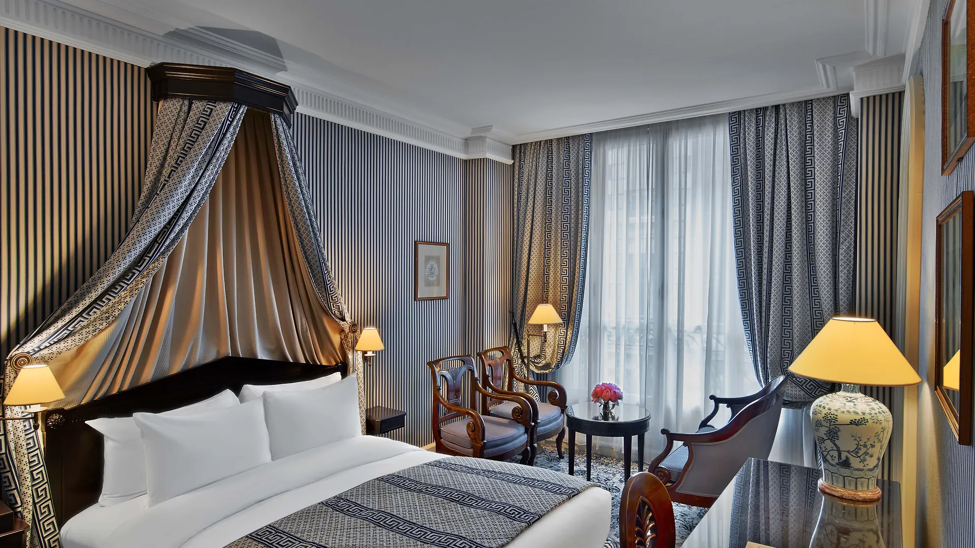 Le Dokhan's Arc De Triomphe, A Tribute Portfolio Hotel 5*