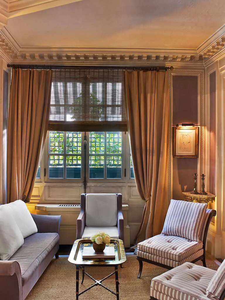 Le Dokhan's Arc De Triomphe, A Tribute Portfolio Hotel Parijs